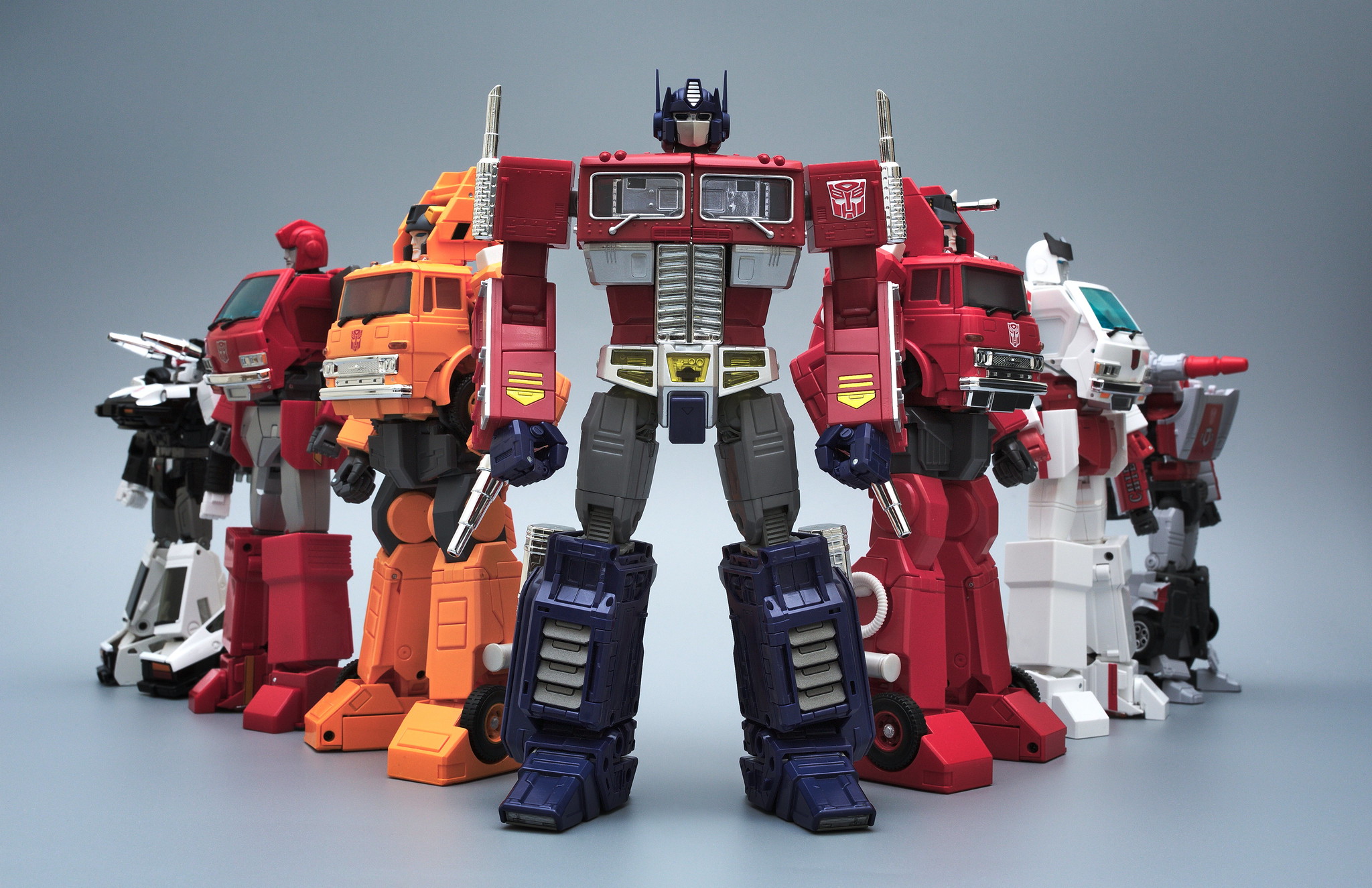 Masterpiece Optimus Prime, Grapple, Inferno, Ironhide and Ratchet