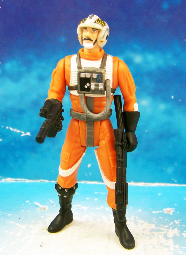 Biggs Darklighter toy holding his weapons