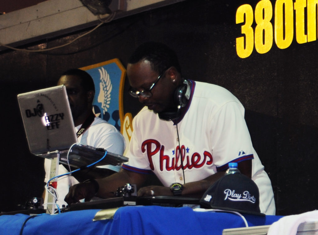 DJ Jazzy Jeff operating in DJ's table